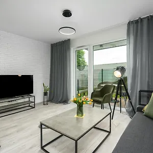 Exclusive With Terrace By Renters Apartament